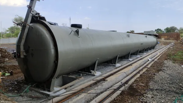 Long industrial vessel shell assembly